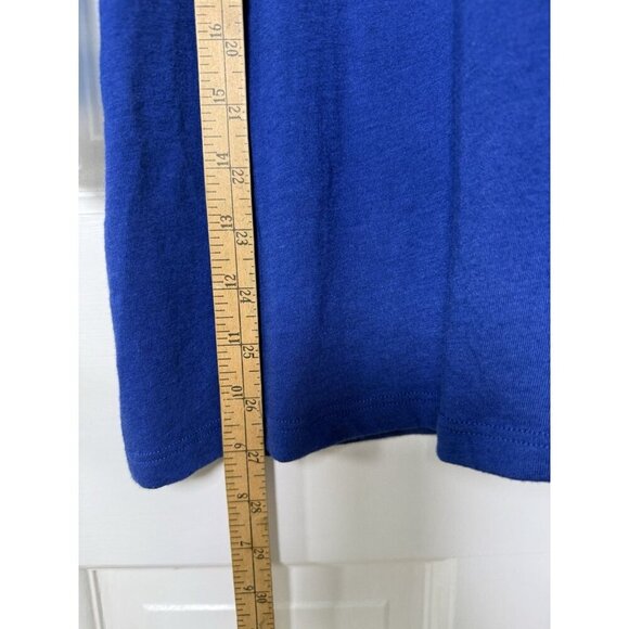 Kansas City Royals Women’s Scallop Bottoms VNeck Shirt Size Medium EUC - Picture 9 of 10